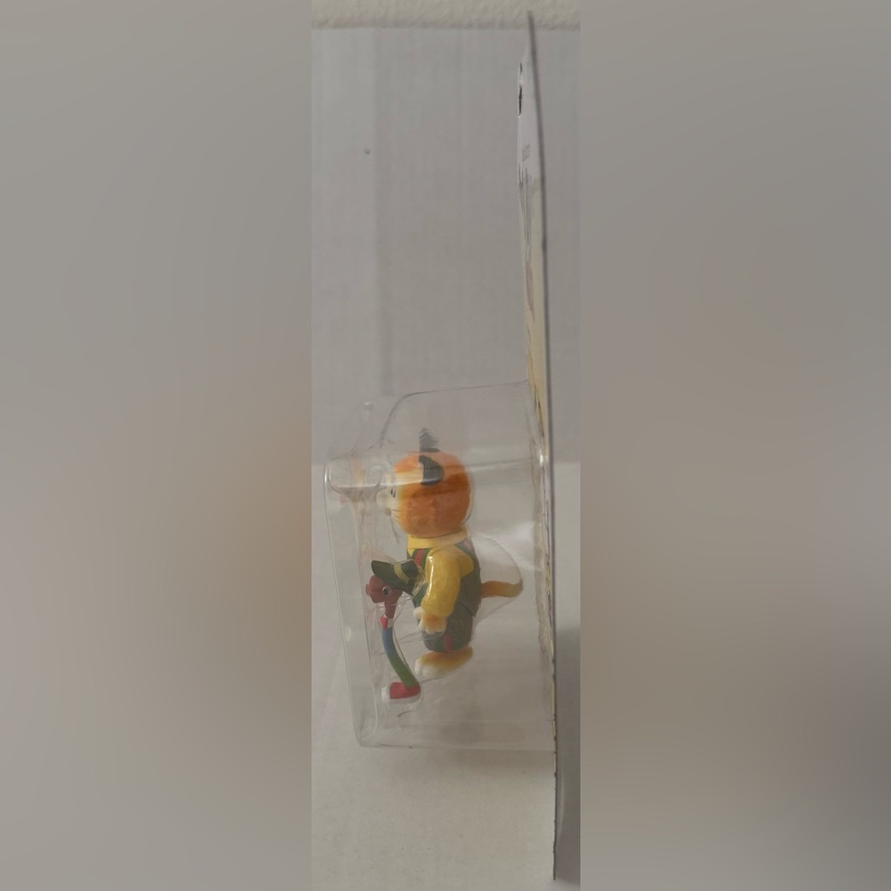 Super7 Richard Scarry's Busy World Huckle Cat & Lowly Worm ReAction Figure - Picture 3 of 9